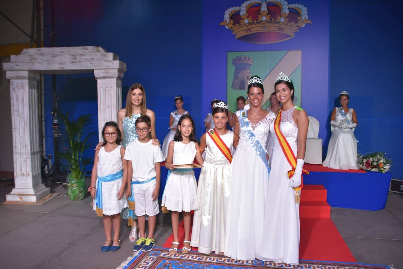 Fotos: La coronación de las reinas de las fiestas de Rincón de Soto