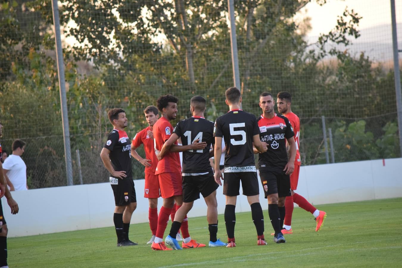 Fotos: Las fotografías del encuentro entre el Numancia y la UD Logroñés