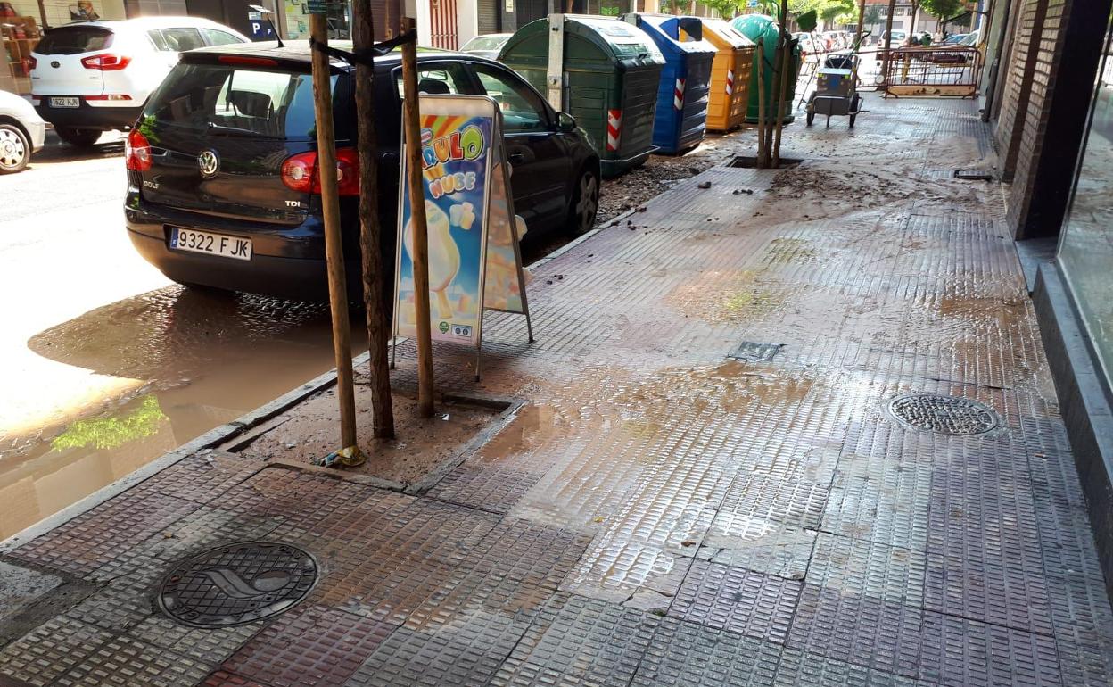 Nueva rotura de tubería en la calle Vitoria