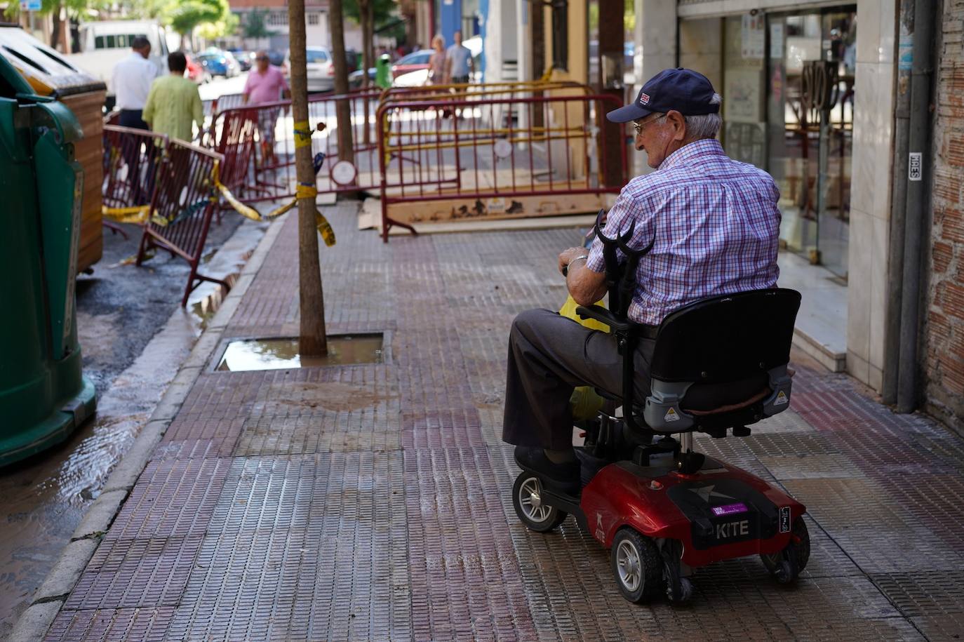 Fotos: Así ha quedado la calle Vitoria tras una nueva rotura de una tubería