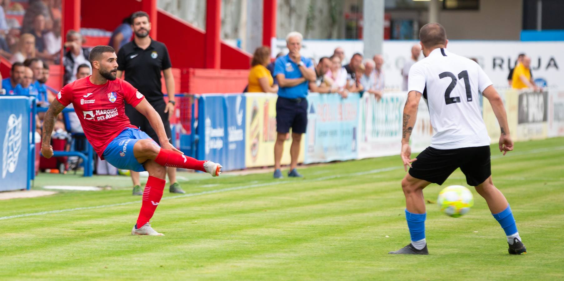 Fotos: El Calahorra cae ante el Burgos