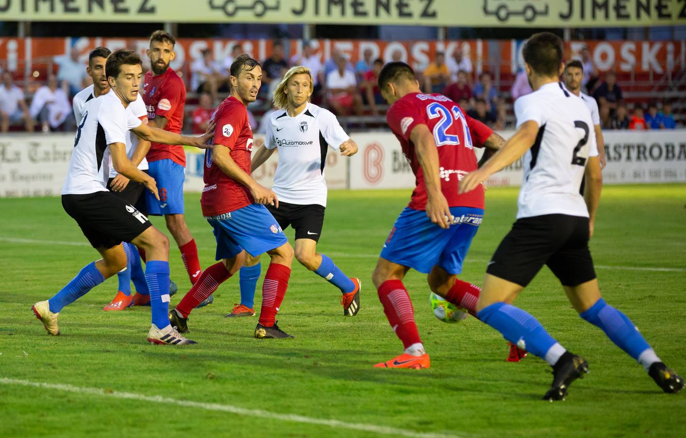 Fotos: El Calahorra cae ante el Burgos