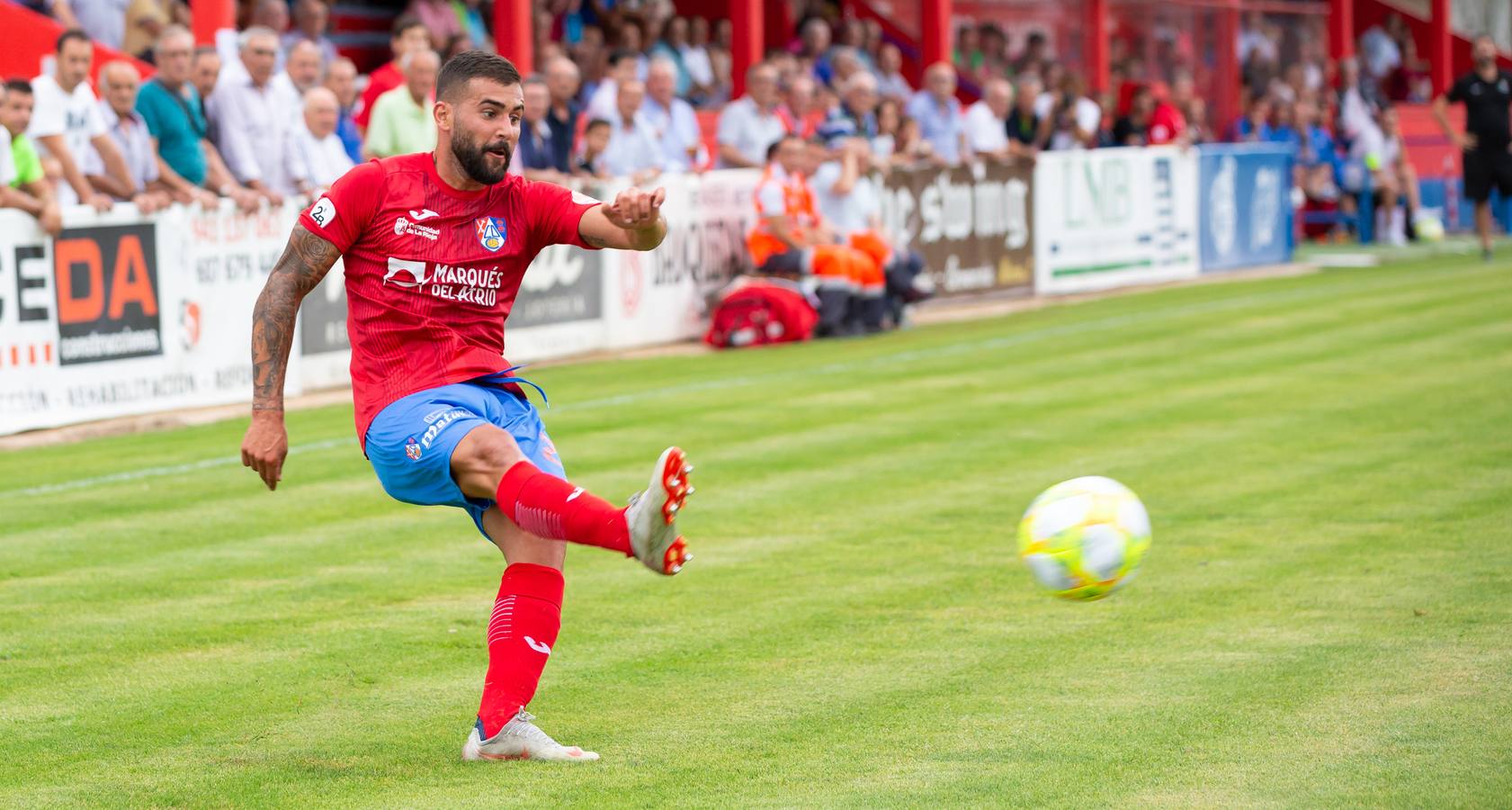 Fotos: El Calahorra cae ante el Burgos