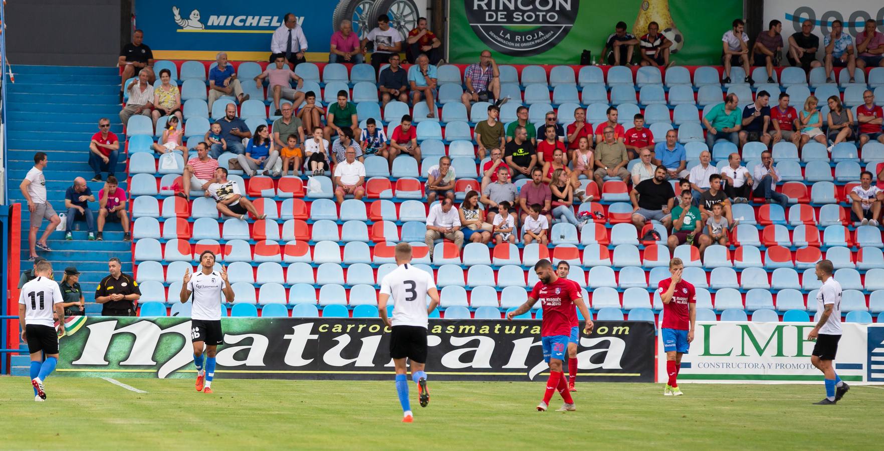 Fotos: El Calahorra cae ante el Burgos