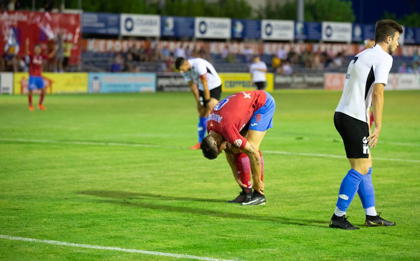 Fotos: El Calahorra cae ante el Burgos