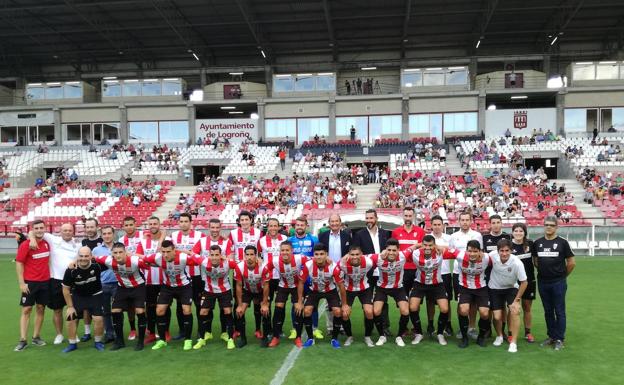 Foto de la plantilla de esta temporada de la UD Logroñés