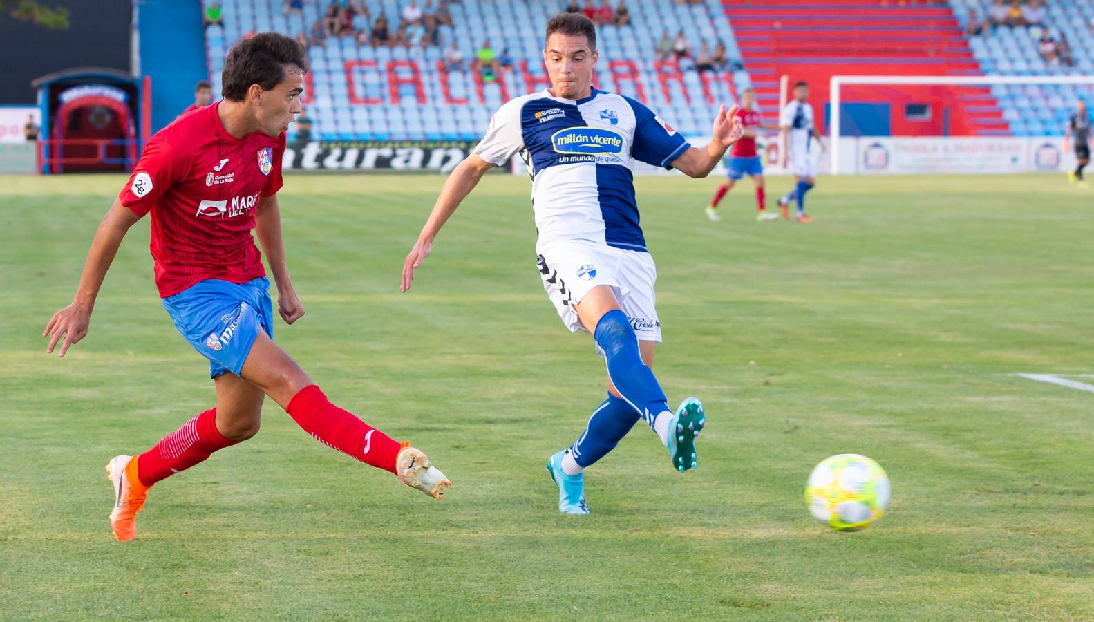 Fotos: Las fotografías de la victoria del Calahorra sobre el Ebro