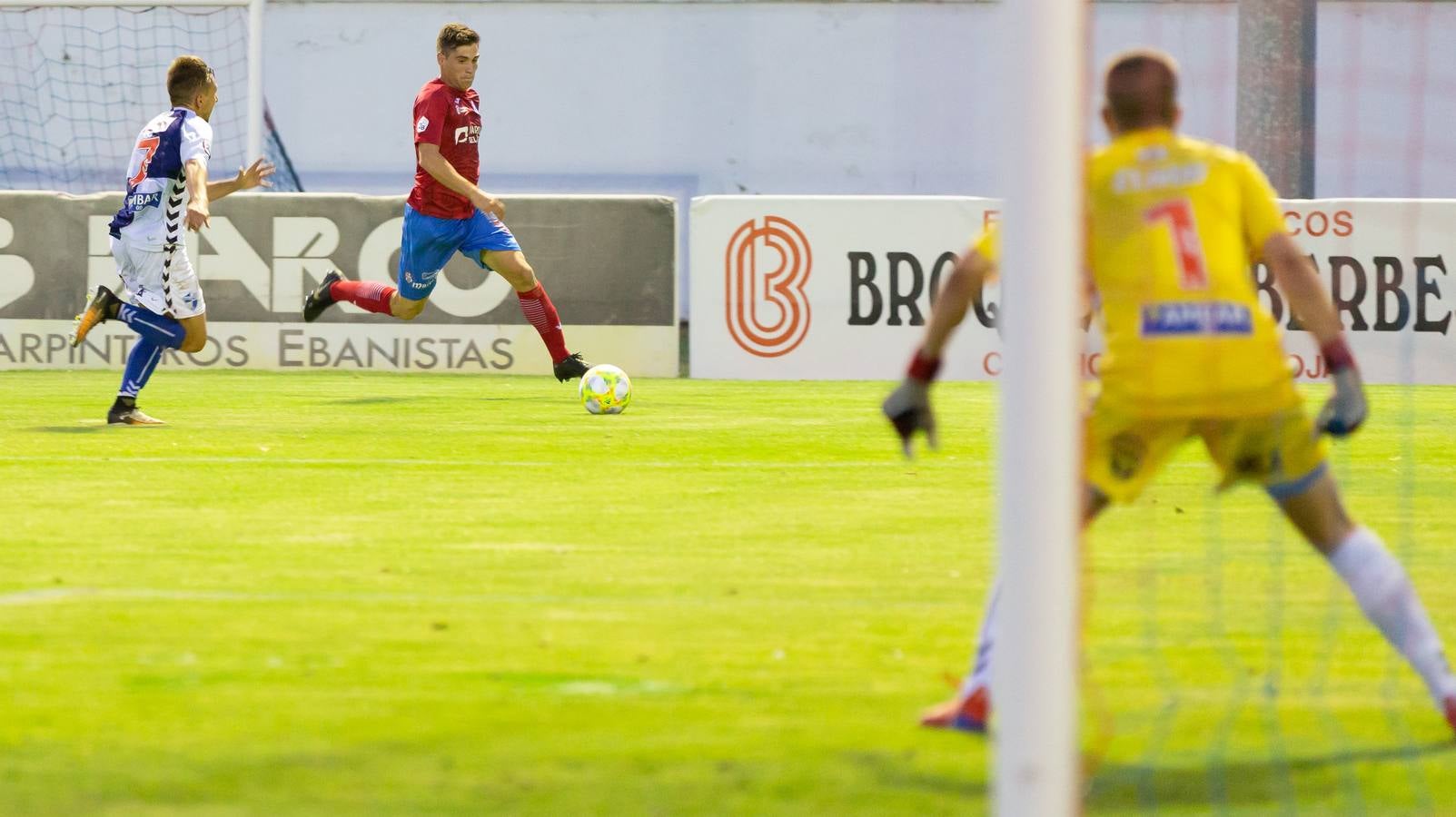 Fotos: Las fotografías de la victoria del Calahorra sobre el Ebro