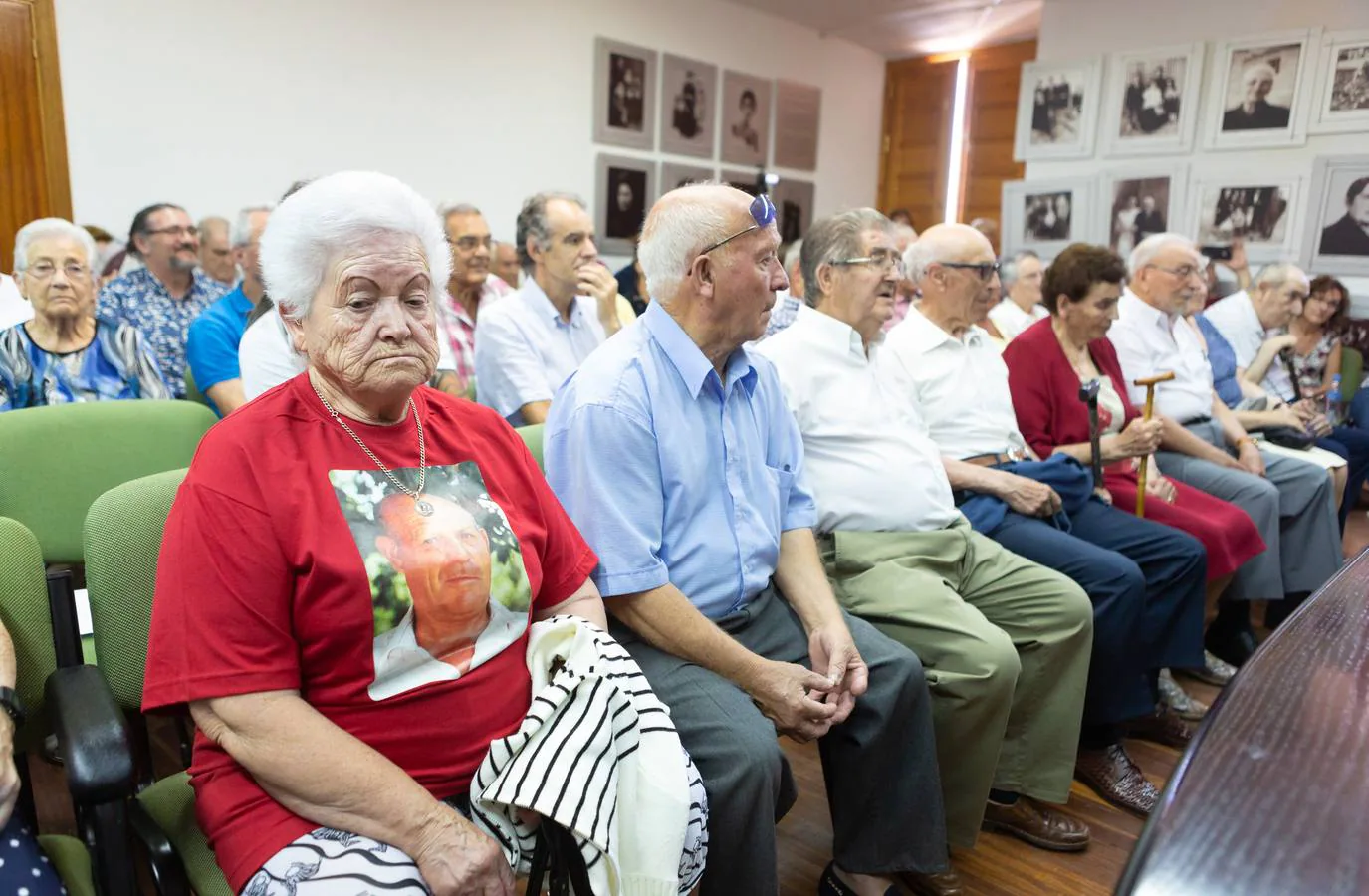 Fotos: Treviana homenajea a sus vecinos &quot;asesinados y represaliados&#039; en 1936