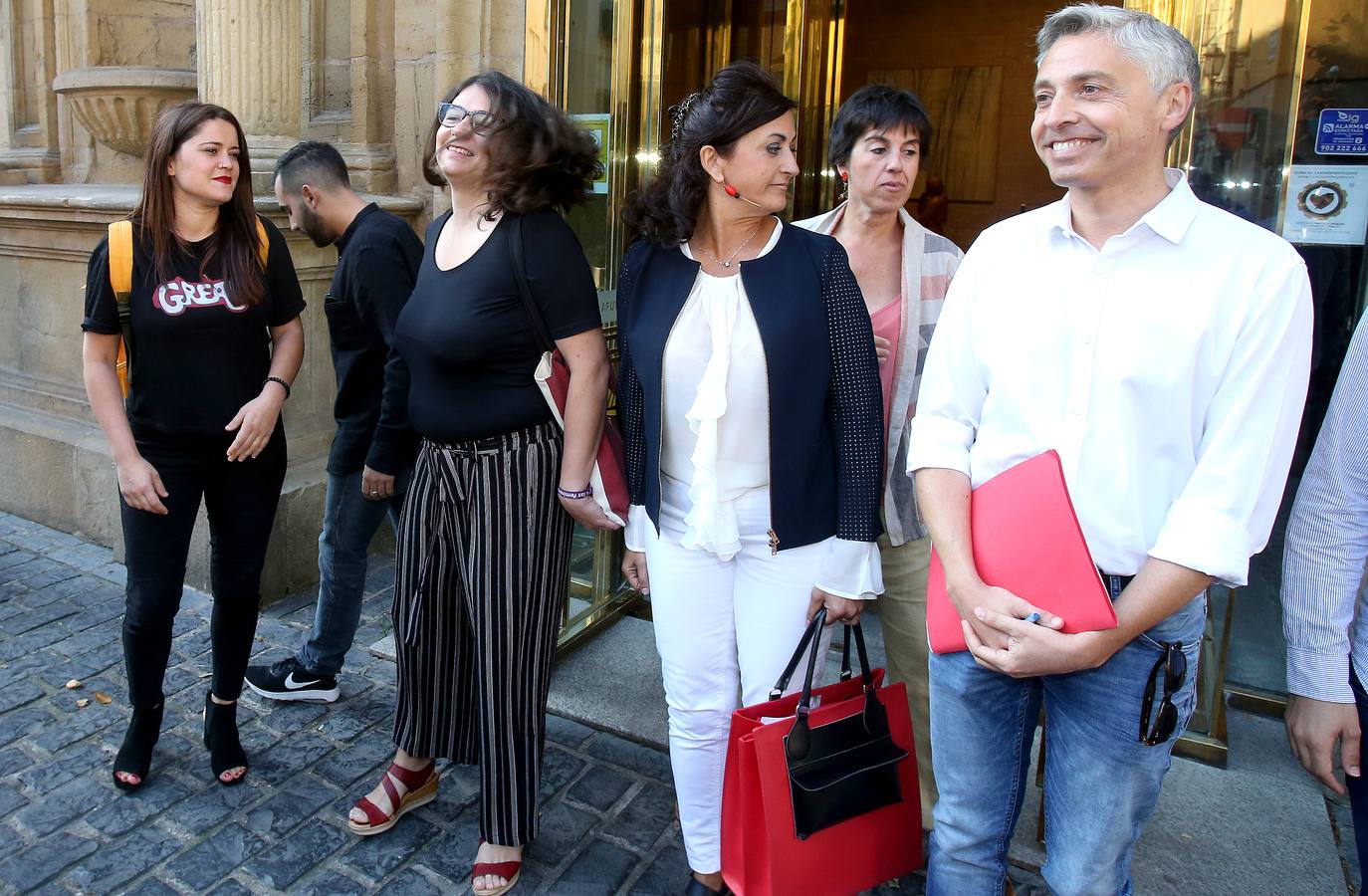 Fotos: PSOE y Unidas Podemos retoman las negociaciones