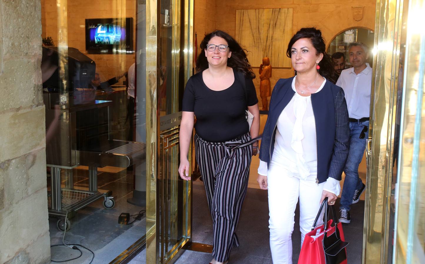 Fotos: PSOE y Unidas Podemos retoman las negociaciones