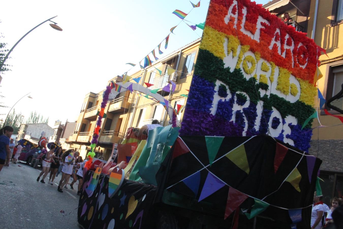 Fotos: Así ha sido el desfile de carrozas de Alfaro