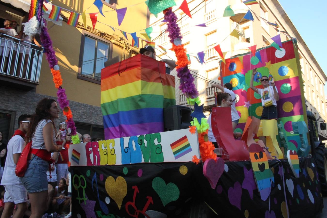 Fotos: Así ha sido el desfile de carrozas de Alfaro