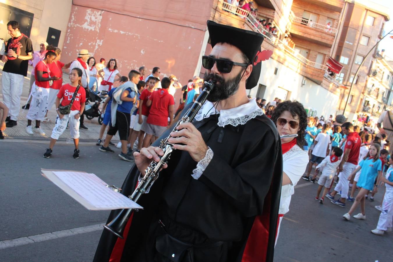 Fotos: Así ha sido el desfile de carrozas de Alfaro