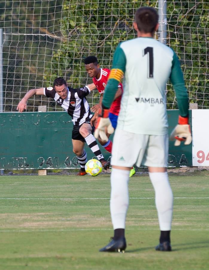 Fotos: El Haro ha perdido ante el Deportivo Aragón