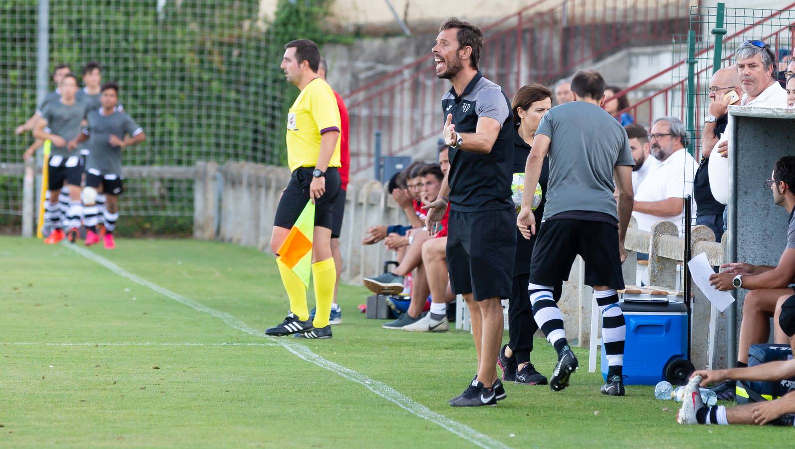 Fotos: El Haro ha perdido ante el Deportivo Aragón