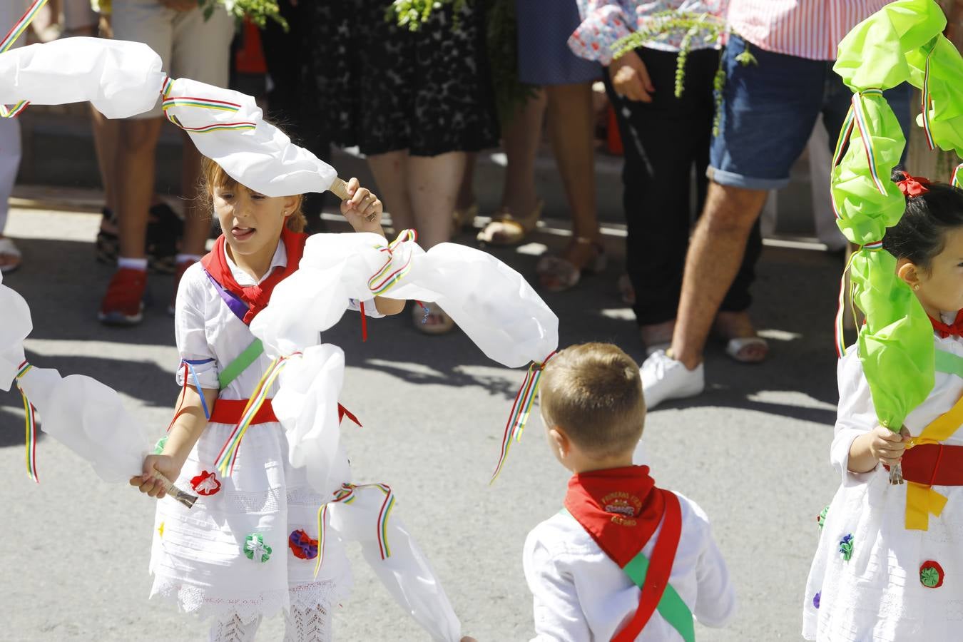 Fotos: Procesión, danzas,