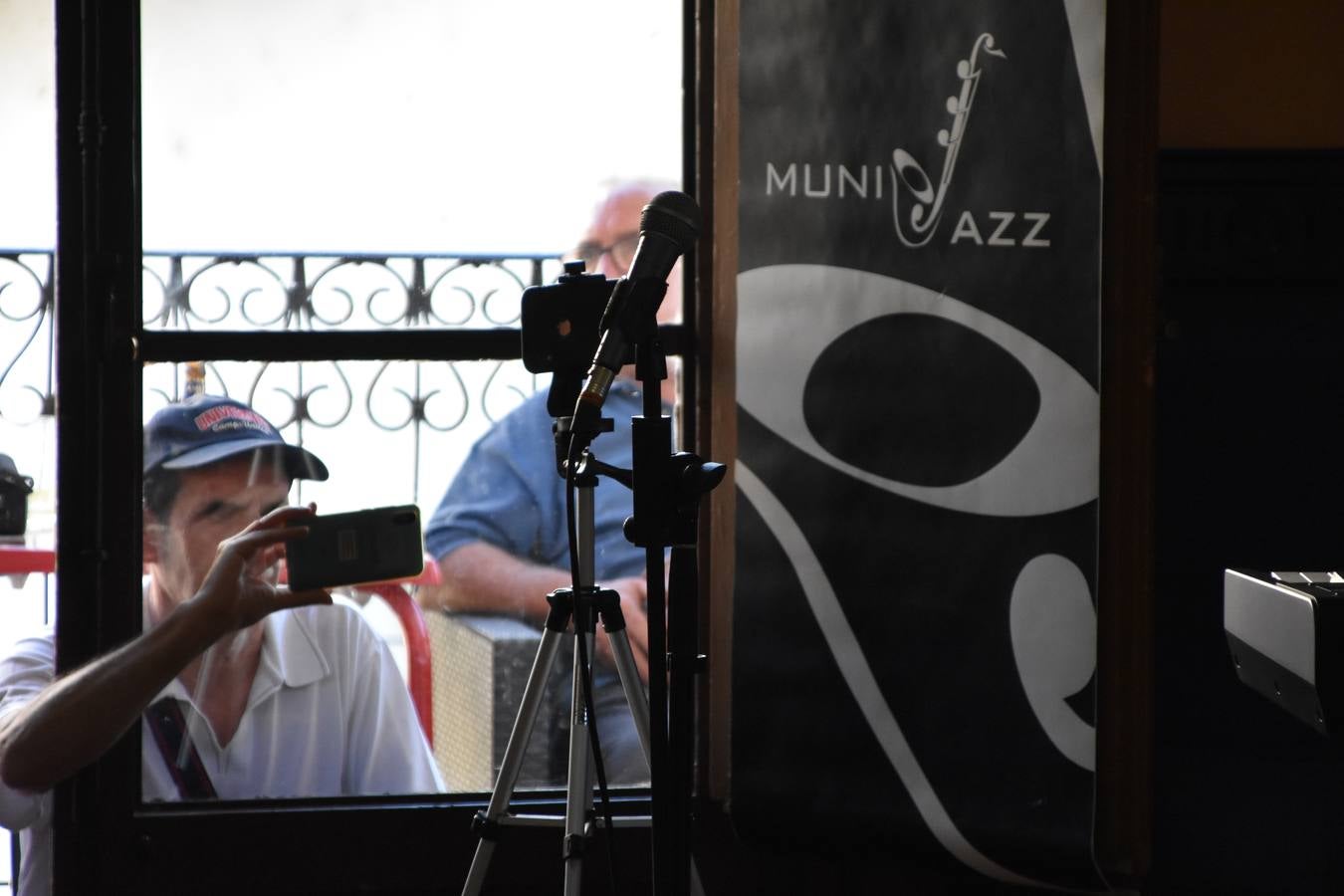 Fotos: Víctor Elías &amp; Jairo Ubiaño y IAWT Quartet inauguran la XVI edición del Munijazz