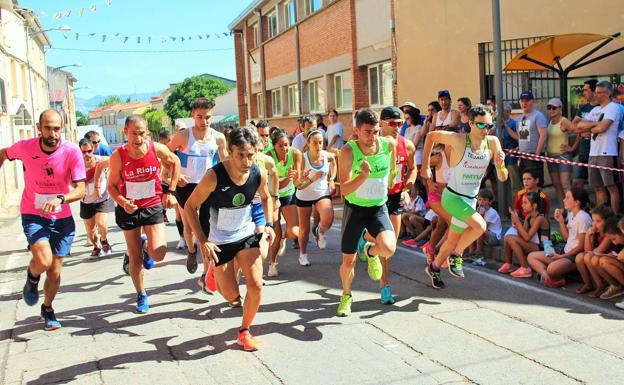 Salida de la prueba senior y veteranos del cross de Uruñuela. 