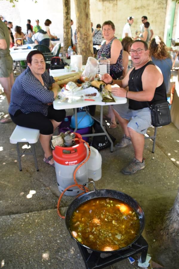 Fotos: Concurso de ranchos y tobogán de agua en las fiestas de Alcanadre