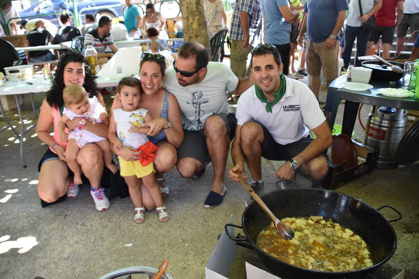 Fotos: Concurso de ranchos y tobogán de agua en las fiestas de Alcanadre