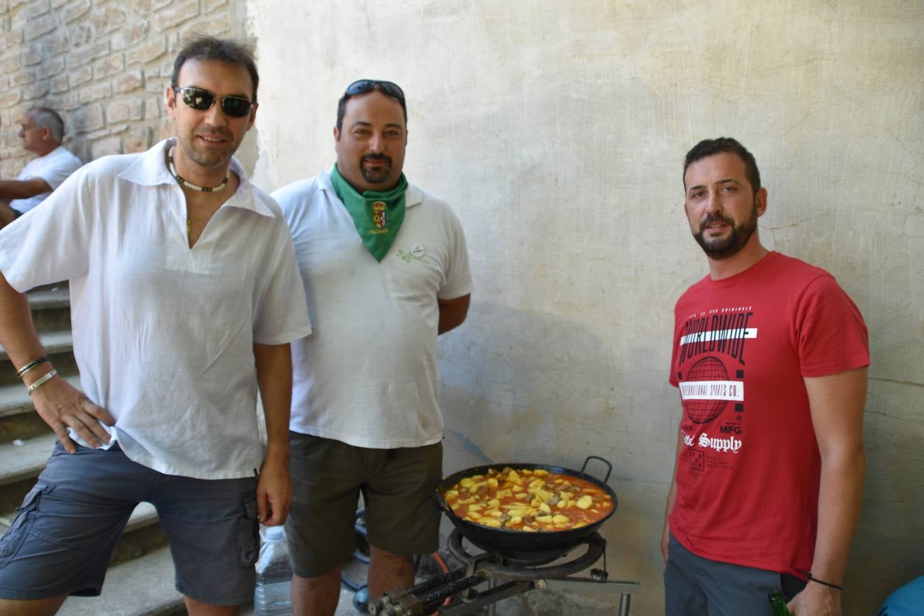 Fotos: Concurso de ranchos y tobogán de agua en las fiestas de Alcanadre
