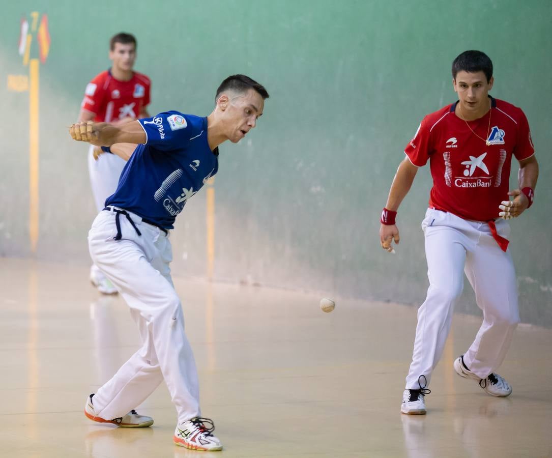 Fotos: La pelota llena el frontón de Uruñuela