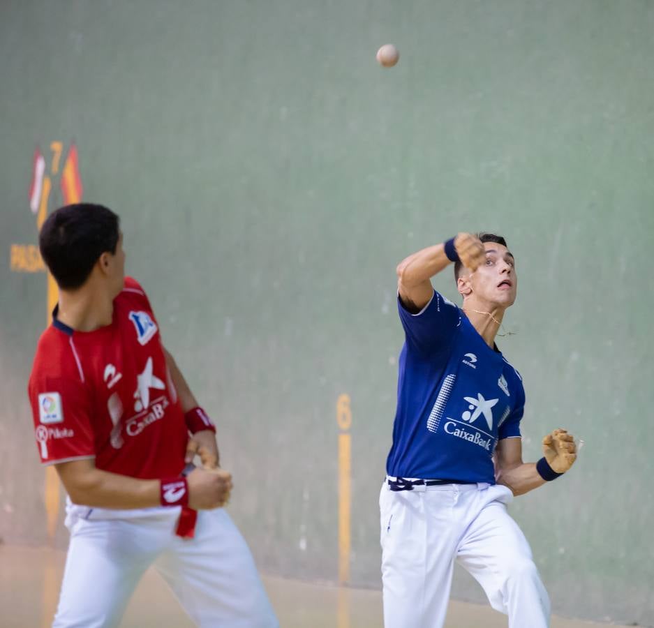 Fotos: La pelota llena el frontón de Uruñuela