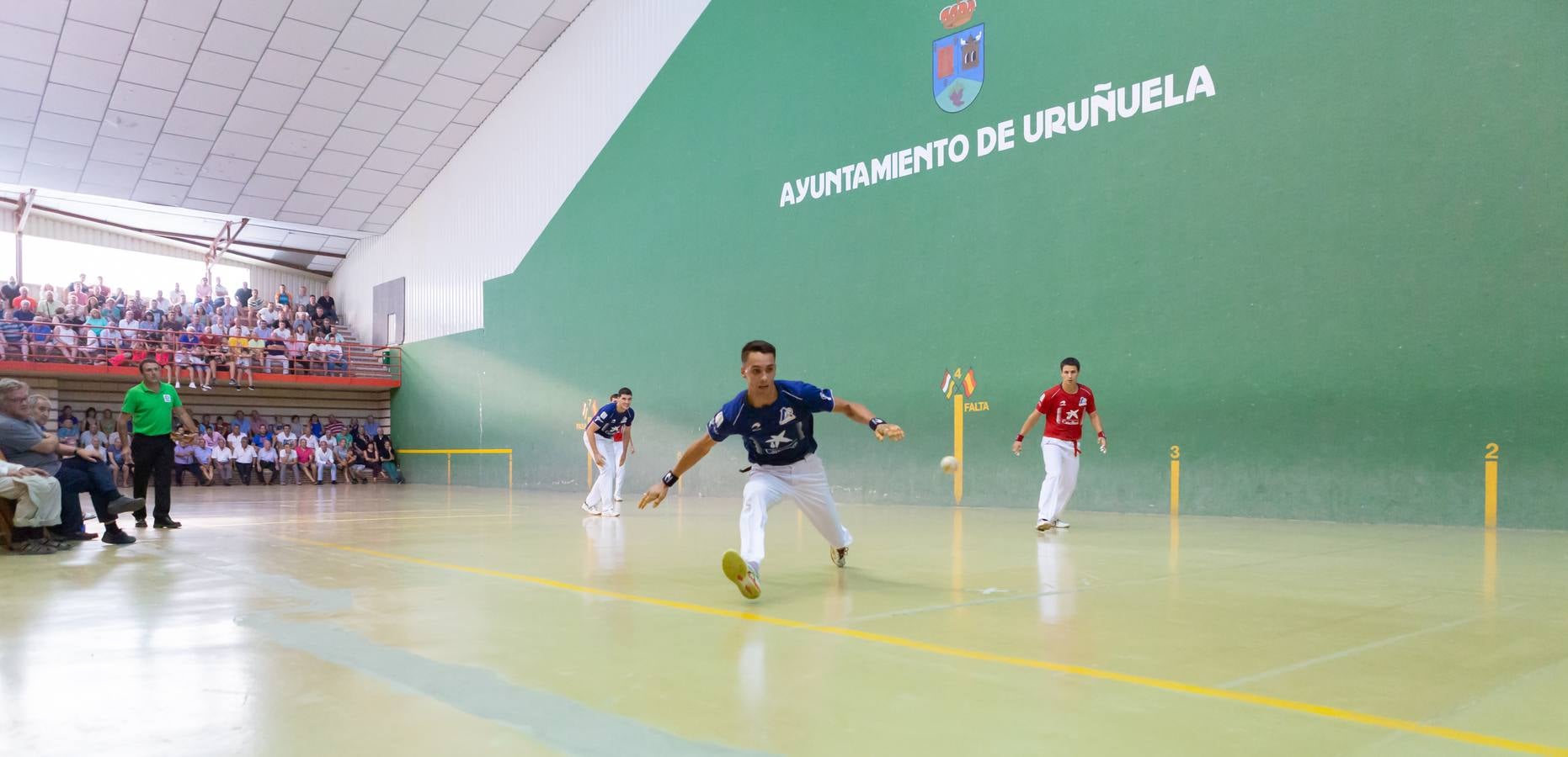 Fotos: La pelota llena el frontón de Uruñuela