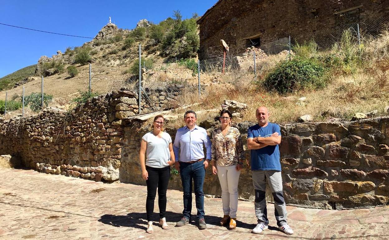 Viniegra de Arriba construirá un espacio cubierto para actividades deportivas, culturales y sociales