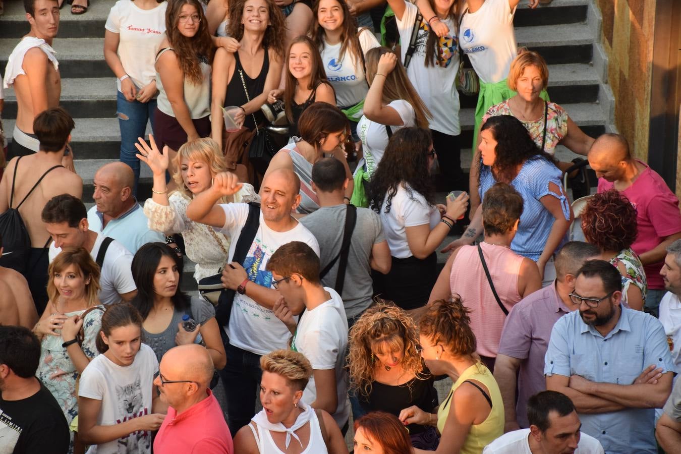 Fotos: Albelda dispara el cohete de las fiestas