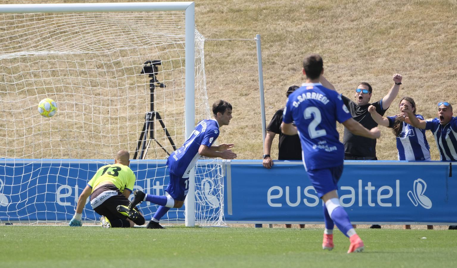 Fotos: El encuentro Alavés-UDL al que no ha faltado la afición riojana