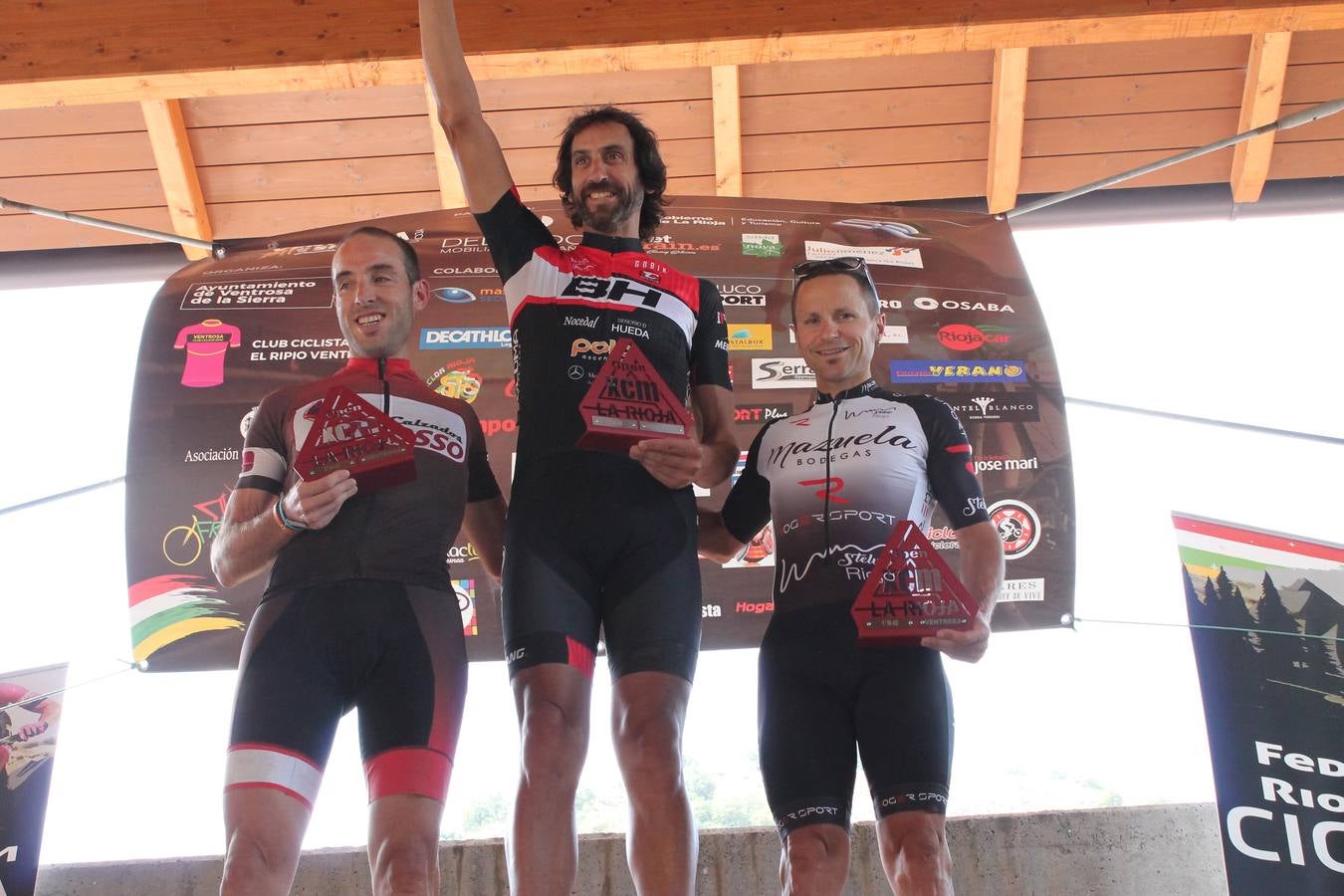 Fotos: Altuna manda en la Ruta del Zorro