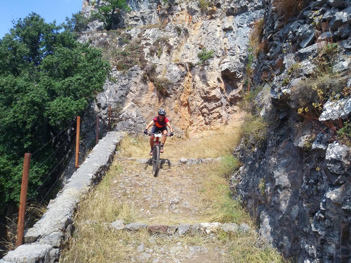 Fotos: Altuna manda en la Ruta del Zorro