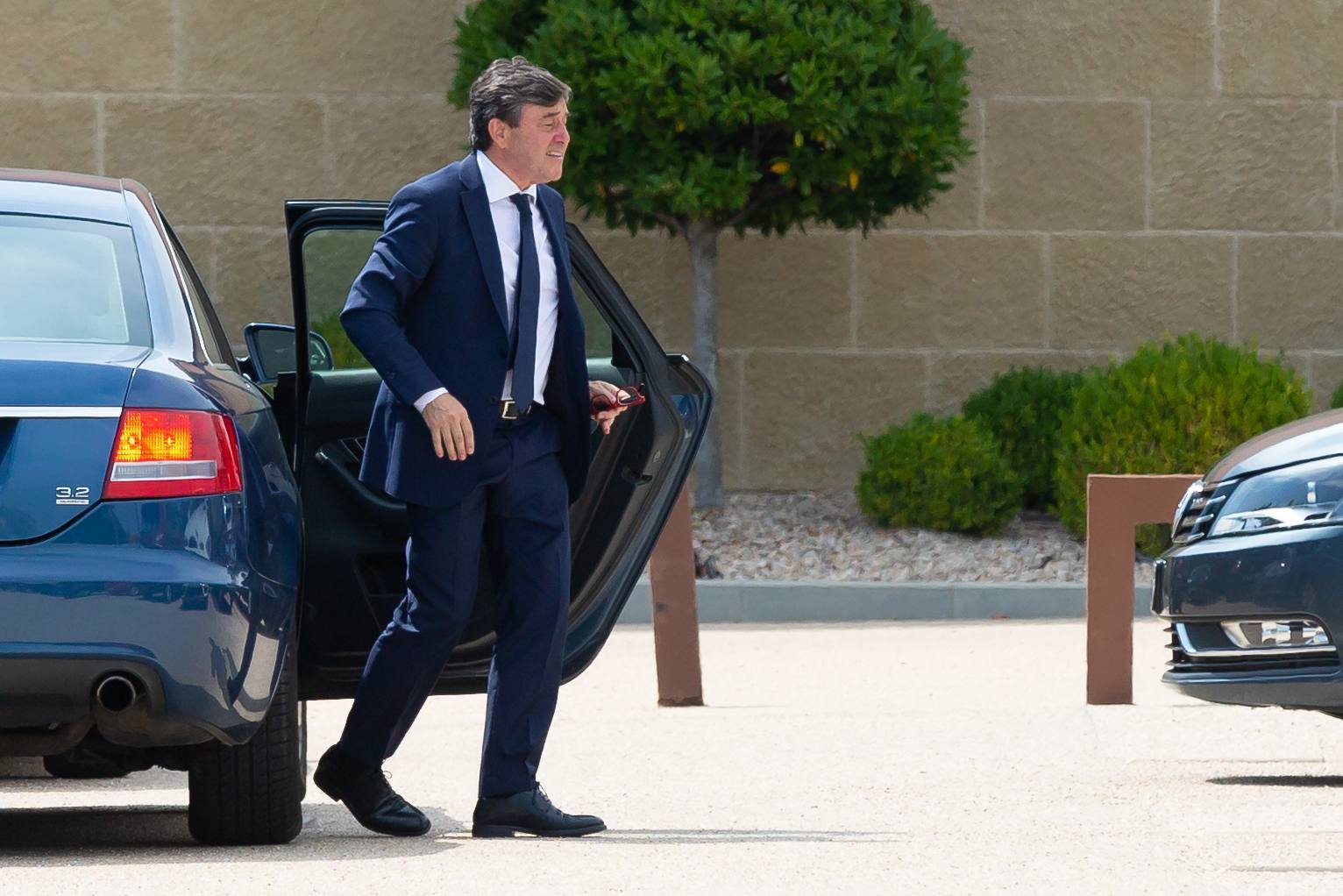 Andreu, en su llegada a la comida.