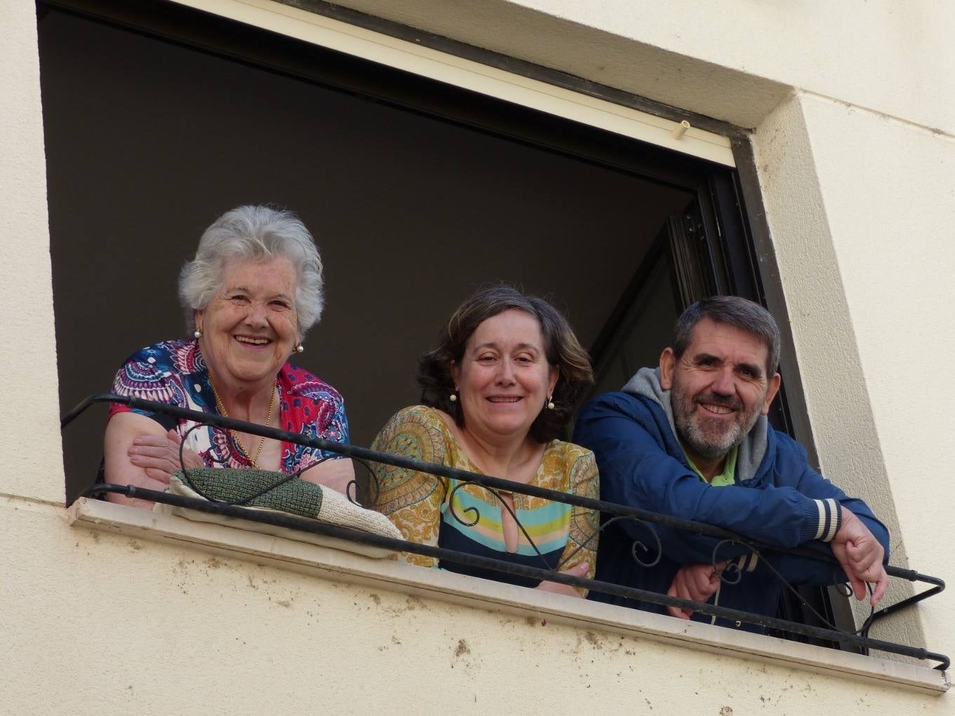 Fotos: Torrecilla honra a la Virgen de Tómalos