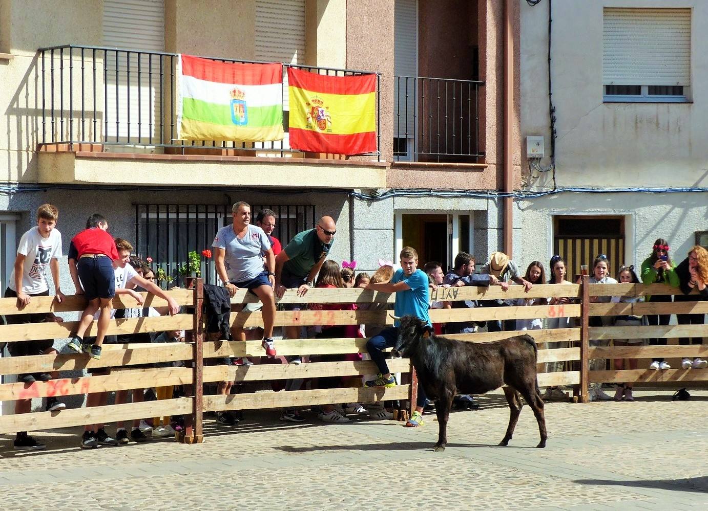 Fotos: Torrecilla honra a la Virgen de Tómalos
