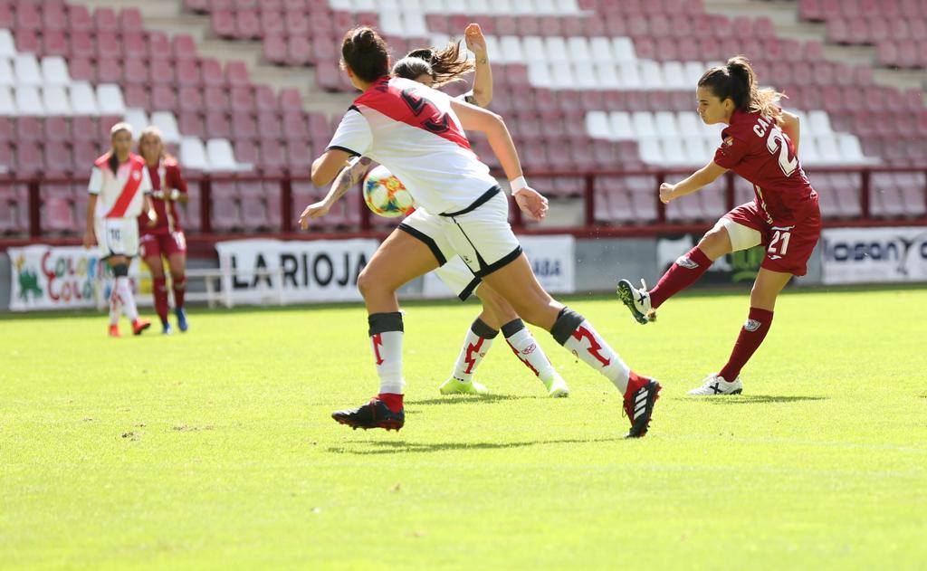 Fotos: Triunfo del EDF en su estreno