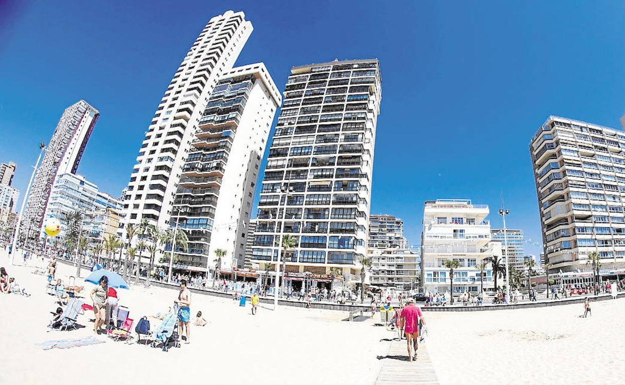 Benidorm, destino por excelencia de las excursiones del Imserso.