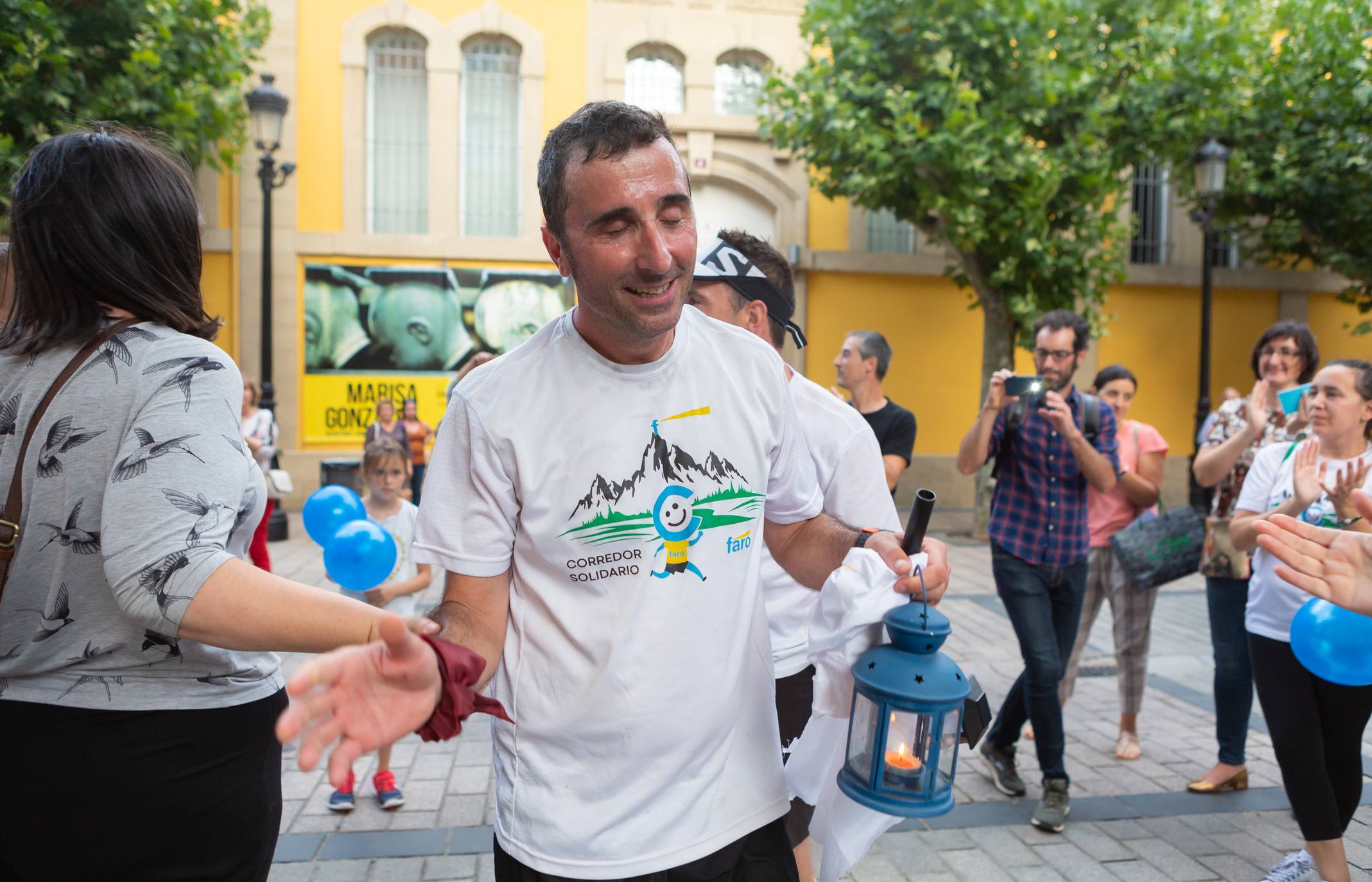 Fotos: Así ha sido la llegada del Corredor Solidario a Logroño