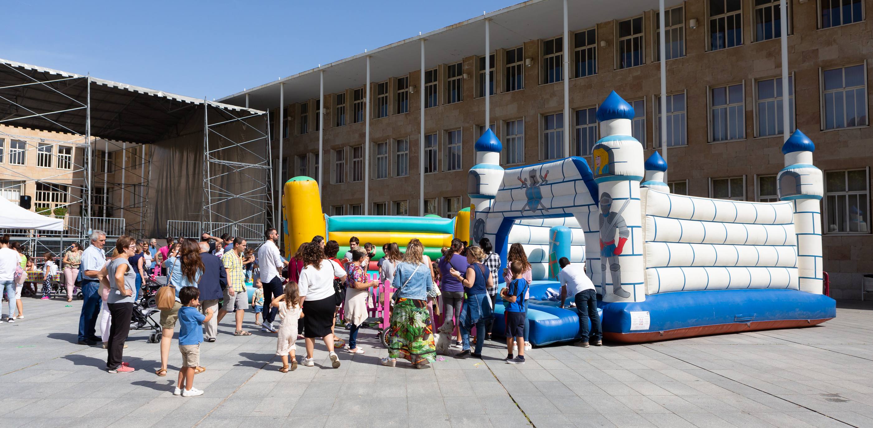 Fotos: Logroño celebra el Día del Vecino