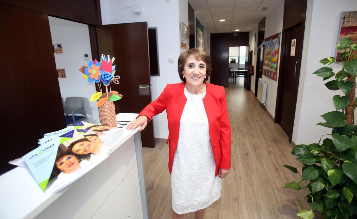 La expresidenta de AFA Ana Ayensa, en la sede de la calle Manresa