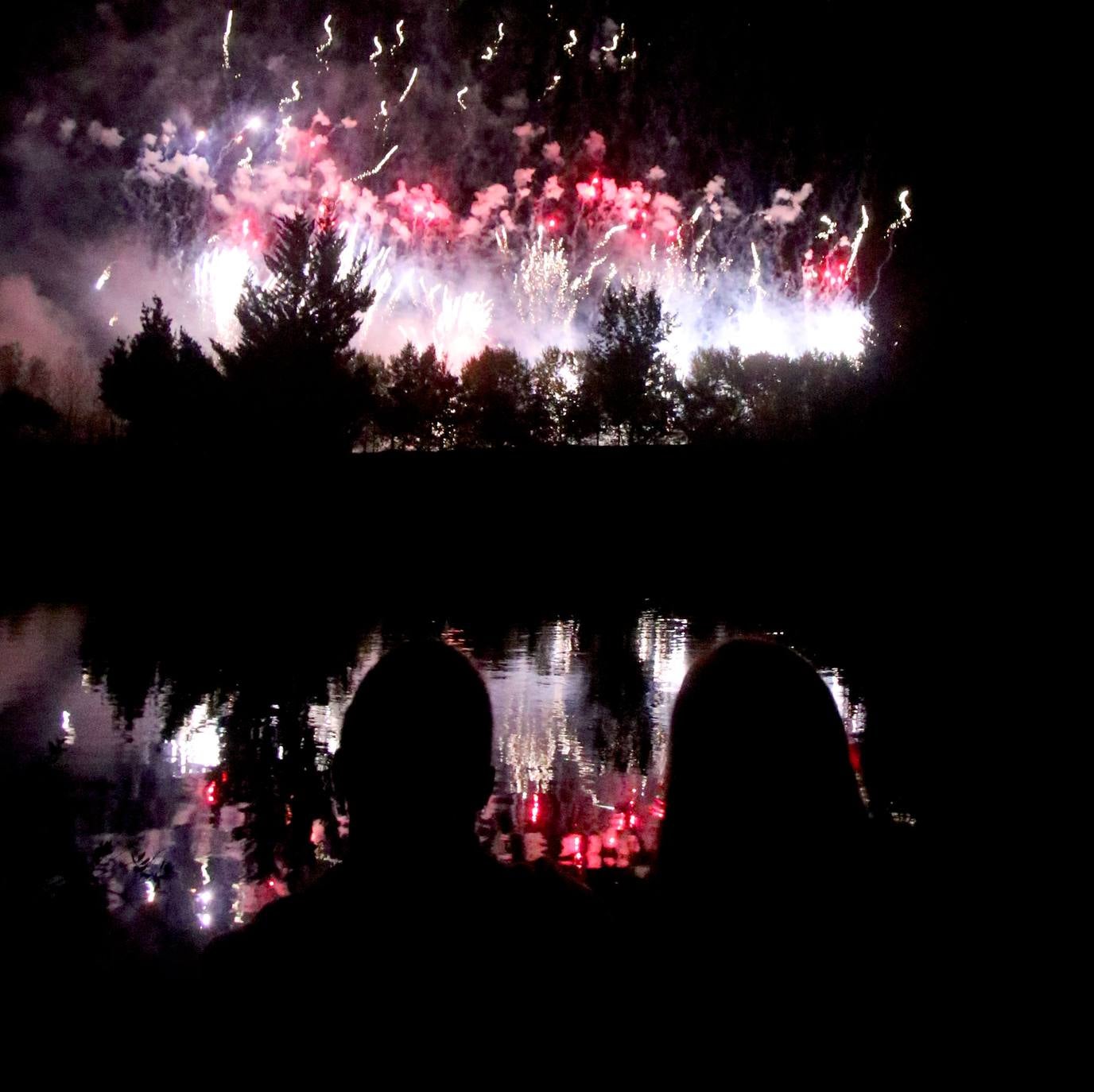 Fotos: Fuegos artificiales del sábado 21