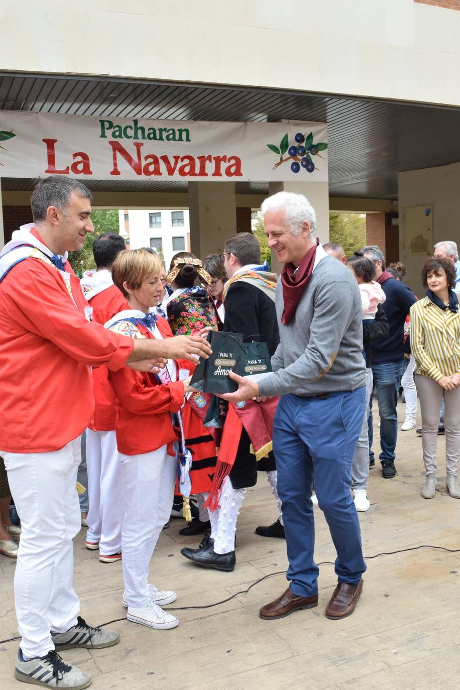 La Cocina Económica recibe las 'Llaves de Oro' de la Peña Logroño