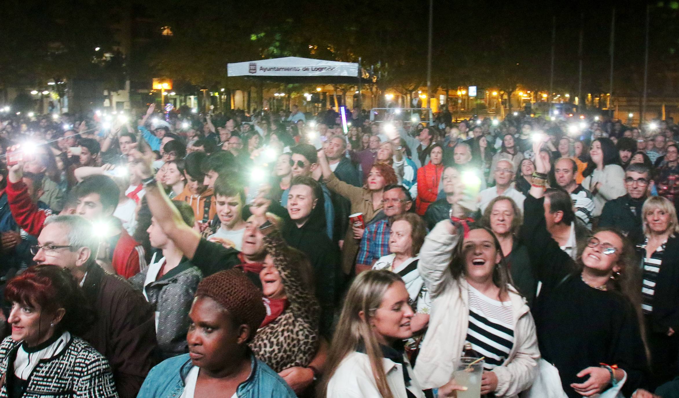 Fotos: Orquesta Nueva Alaska: la orquesta total