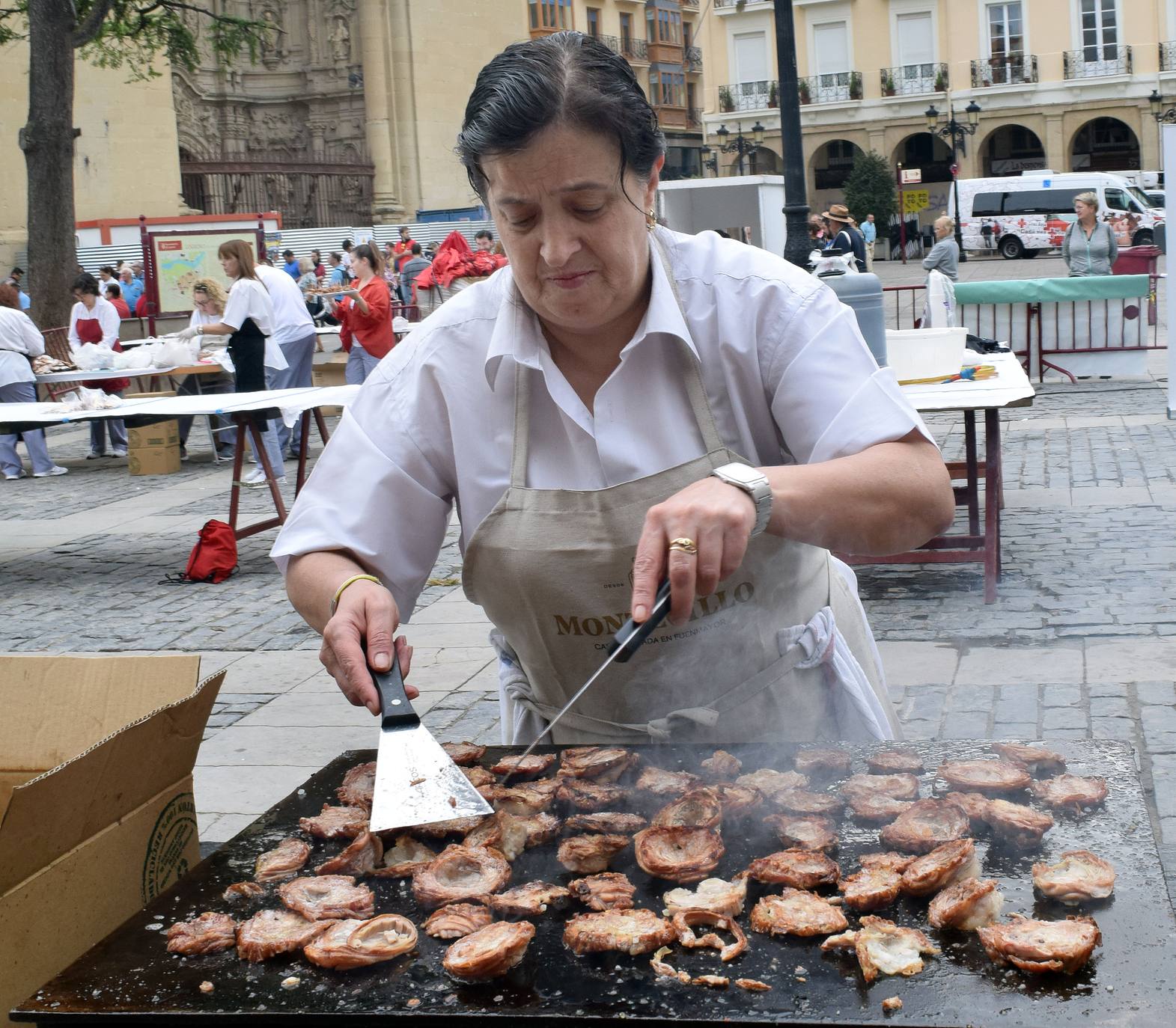 Degustación de setas y degustación de embuchados.