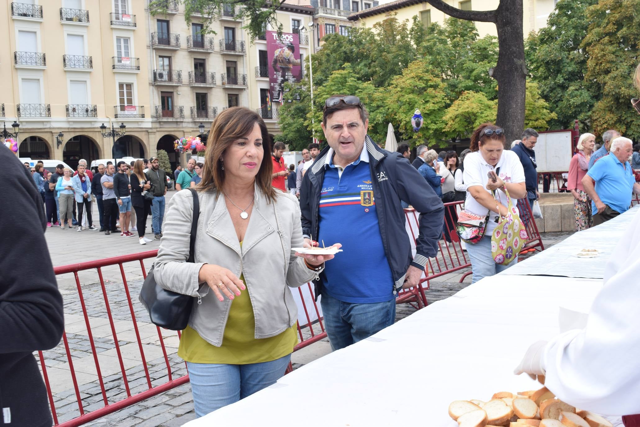 Degustación de setas y degustación de embuchados.