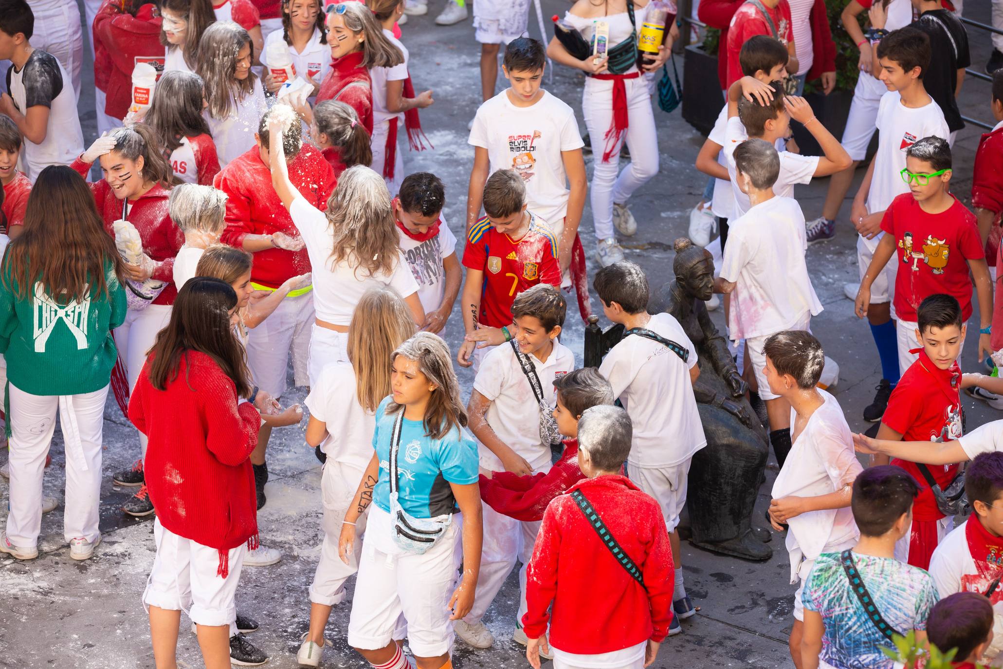 Arnedo dispara la bomba para dar comienzo a sus fiestas (I)