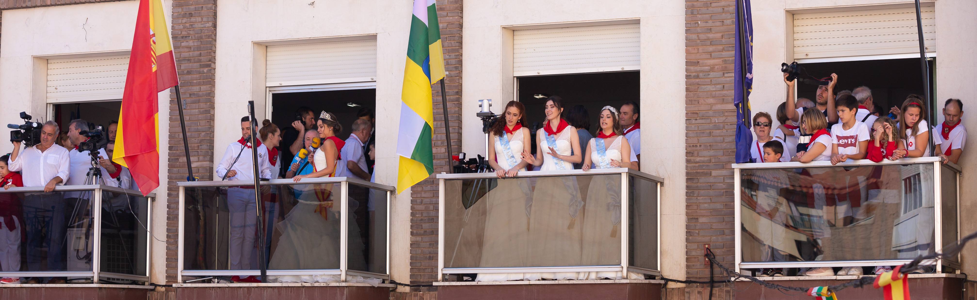 Arnedo dispara la bomba para dar comienzo a sus fiestas (I)