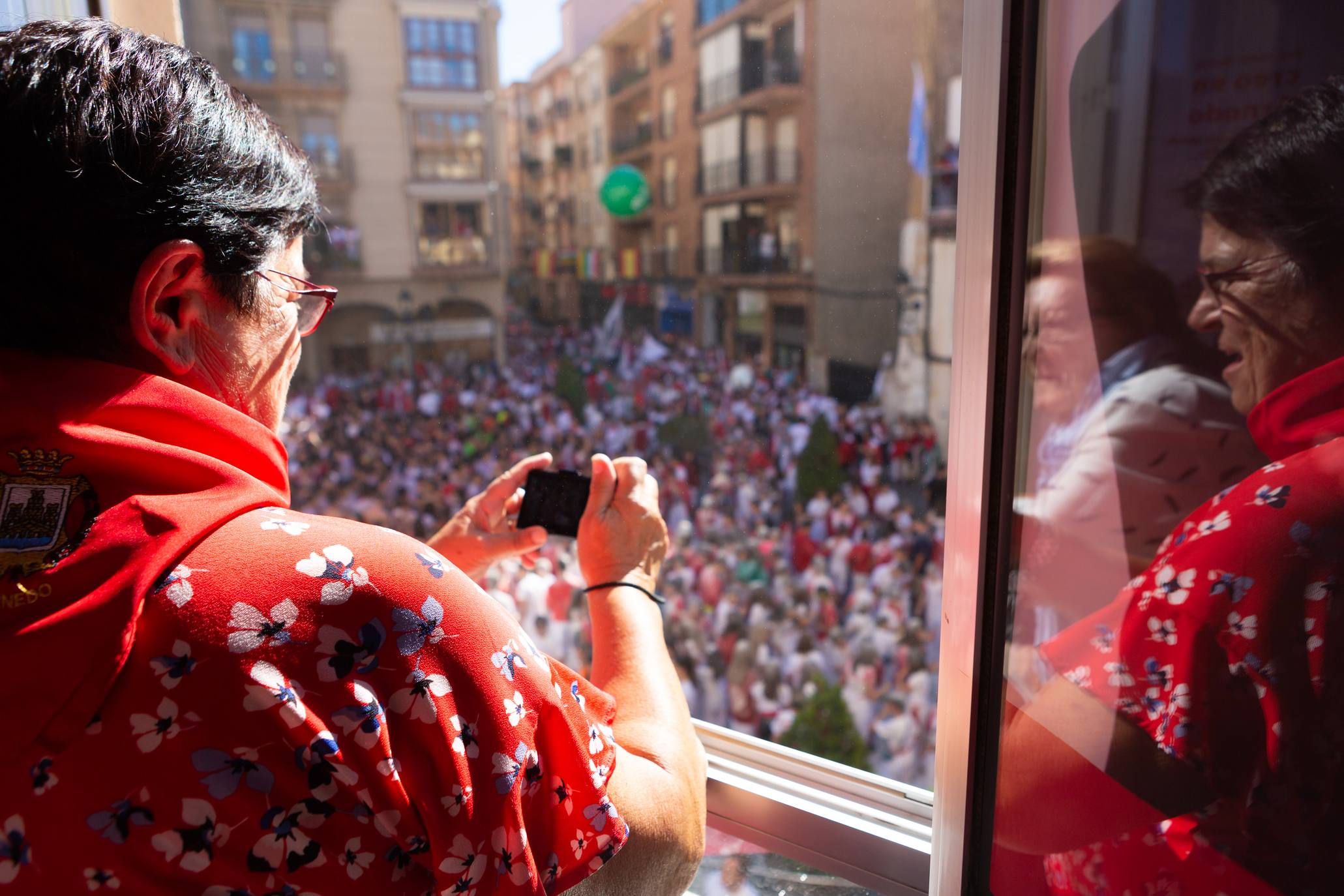 Arnedo dispara la bomba para dar comienzo a sus fiestas (I)